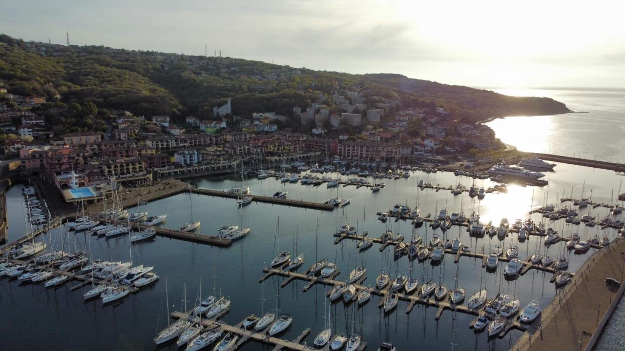 Apartment Giulia Muggia Bagian luar foto